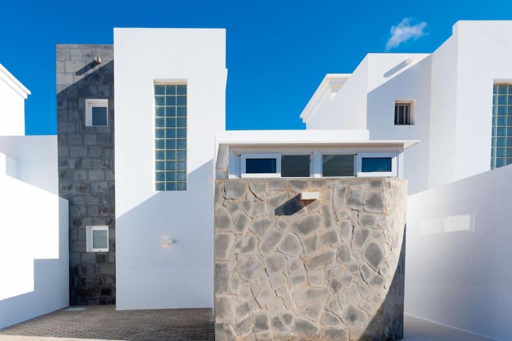 Casa Lolalo - Modern Villa With Pool, 15Min Walk To Marina Rubicon Playa Blanca  Exterior photo